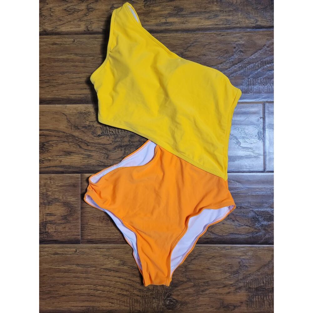 Color Block cut-out one shoulder one piece swimsuit size S‎